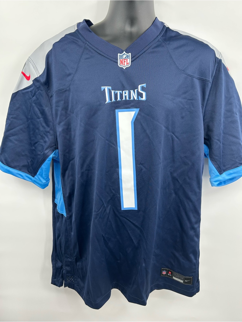 NWT Nike Tennessee Titans Cam Ward #1 Jersey